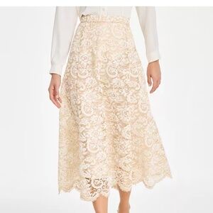 Brand new Anne Klein lace skirt size Large